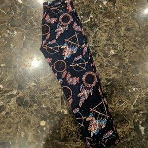 EUC Agnes&Dora dream catcher capri leggings